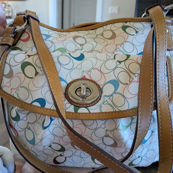 Coach Handbags - Coach Vintage Chelsea Signature Leah Heritage Stripe Hand Bag